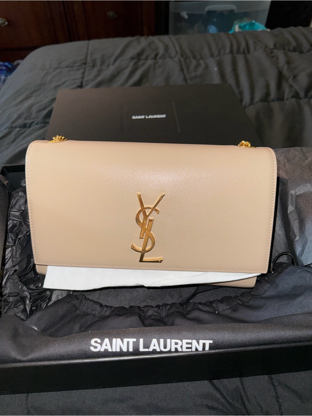 KATE MEDIUM IN GRAIN DE POUDRE EMBOSSED LEATHER - Picture 2 of 10